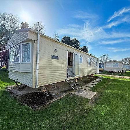 Great 8 Berth Caravan In Norfolk Near To Great Yarmouth Ref 20178Bs Hopton on Sea Zewnętrze zdjęcie