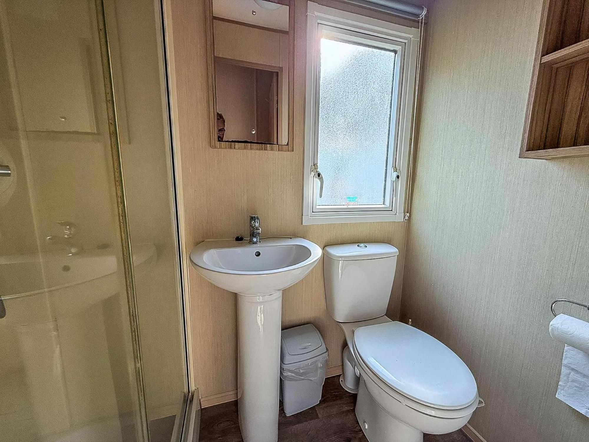 Great 8 Berth Caravan In Norfolk Near To Great Yarmouth Ref 20178Bs Hopton on Sea Zewnętrze zdjęcie